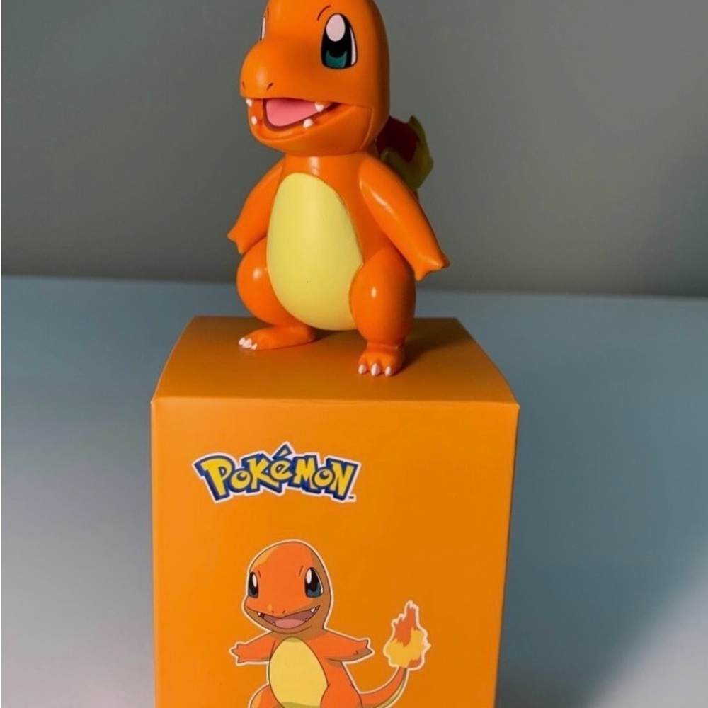 Pokemon Action Figures Decoration Toy Charmander (NIB)